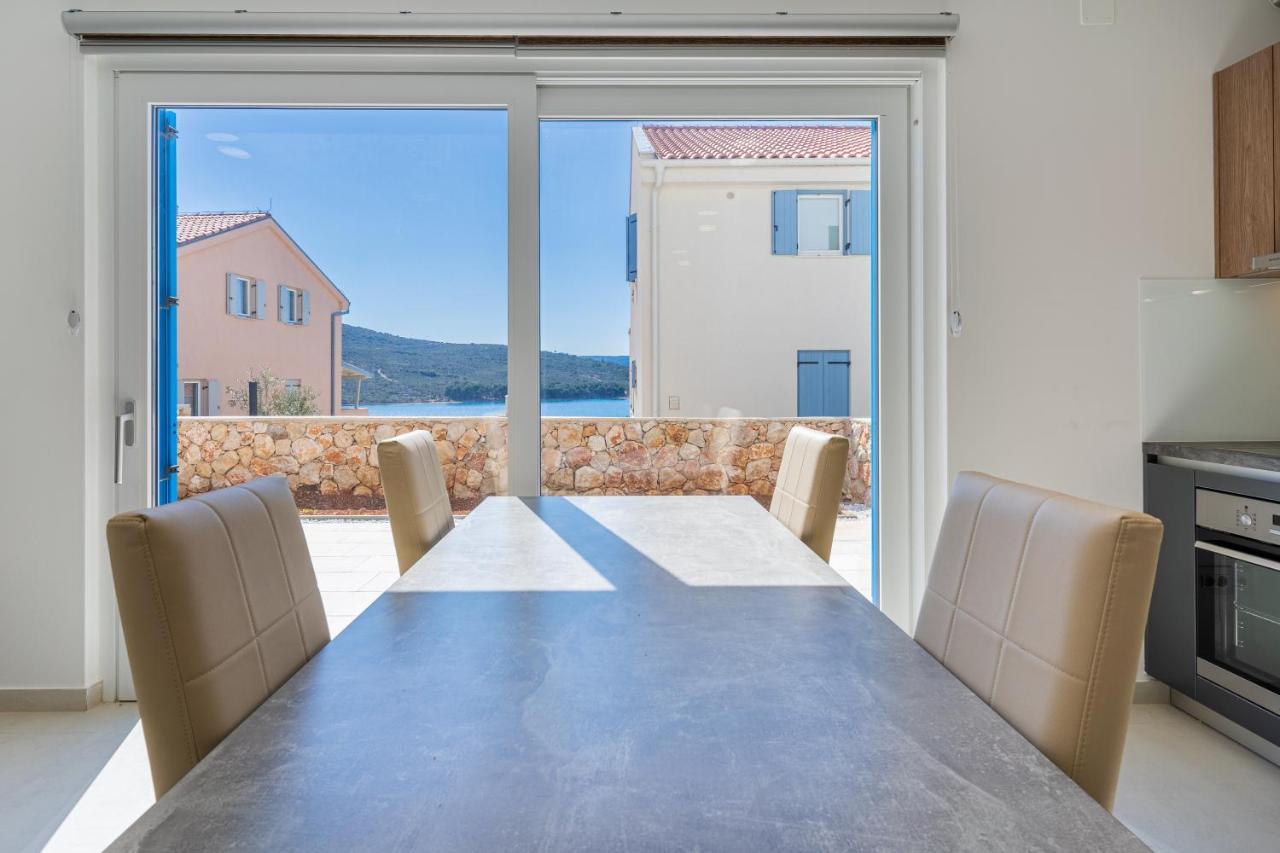 Sea Paradise Cres Exterior photo