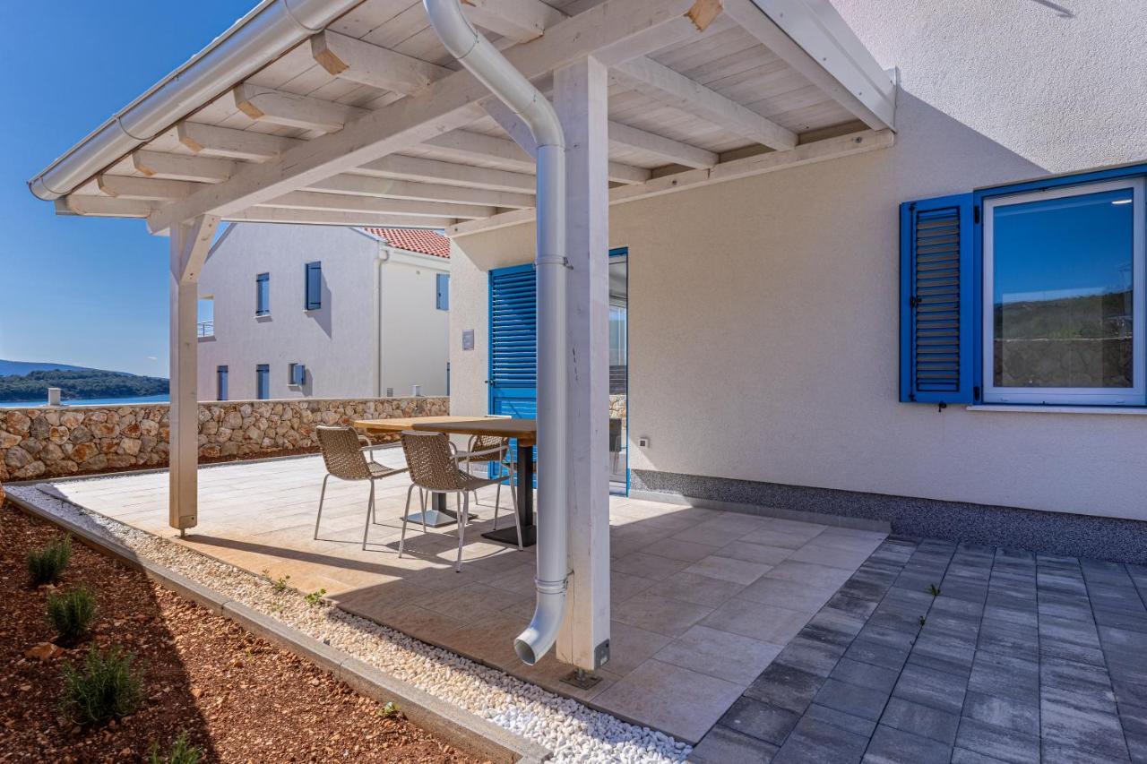 Sea Paradise Cres Exterior photo